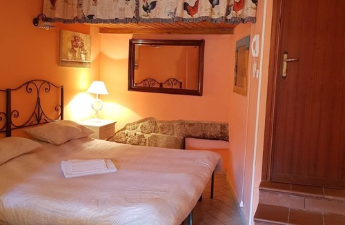 Collepardo Apartment | Studio - Sleeps 2 - Pets - Parking - Wifi