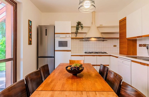 Valtellina House | Stunning private villa for 8 people with WIFI, TV, patio and panoramic view