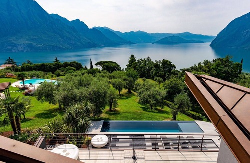 Riva di Solto Villa | Stunning private villa for 10 guests with private pool, WIFI, hot tub, TV and patio