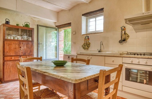 Sinalunga Villa | Stunning private villa for 9 guests with WIFI, TV, patio and panoramic view