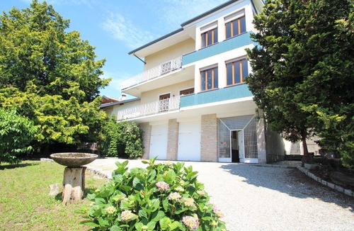 Cissano House | Stunning private villa for 11 guests with WIFI, TV, balcony and pets allowed
