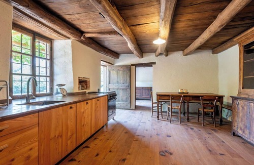 Priero Villa | Stunning private villa for 10 people with patio, pets allowed and panoramic view