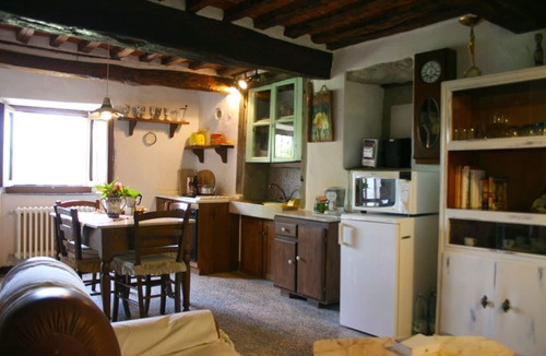 San Pietro a Cegliolo Villa | Stunning private villa for 5 people with private pool, WIFI, A/C and pets allowed