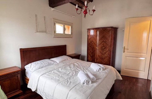 Bassano del Grappa Bed & Breakfast | Stylish room with gym and parking in Bassano