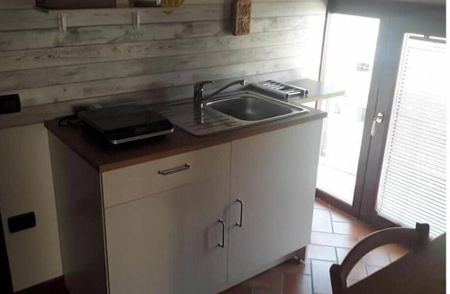 Costermano Apartment | Stylist Casa Studio | Bright Studio Apartment Near Lake Garda