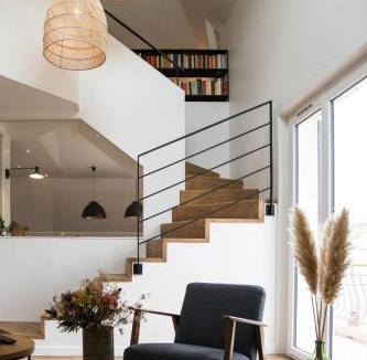Rumilly Apartment | Superbe Loft Rumilly, 2 à 6 pers, 100 m2, proche ANNECY et AIX LES BAINS