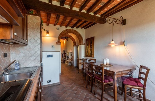 Castelmuzio House | tana Nerli – Historic Country Retreat Blending Comfort and Design