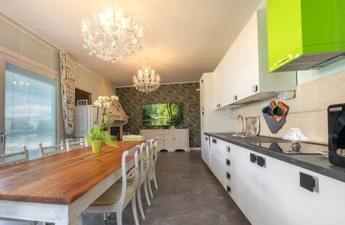 Castelbaldo House | Tenuta "Villa Dalla Benetta" Pool - Wassermassage by Interhome