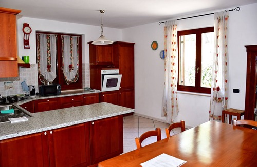 Cazzano Tramigna House | The Grandparents' House