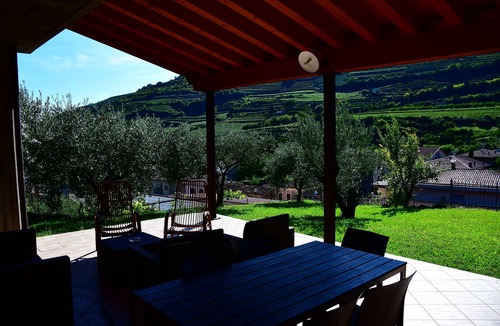Cazzano Tramigna House | The Grandparents' House
