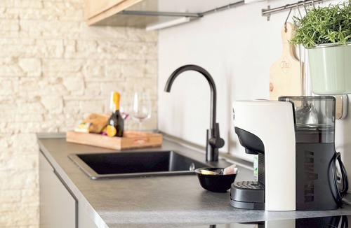 Sottomarina Apartment | The Green Apartment - One Bedroom Apartment, Sleeps 5