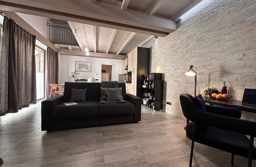 Sesto Calende Apartment | The Hangar Loft - in the city centre with parking