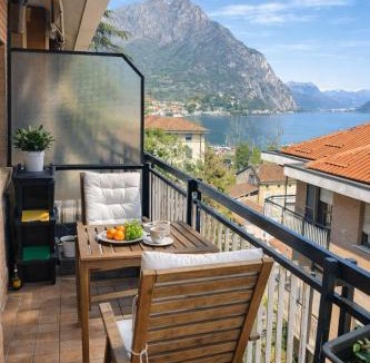 Malgrate Apartment | The Malgrate Balcony - Lake Como Retreat