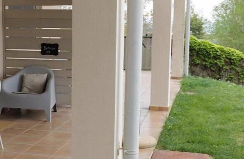 Monforte d'Alba Apartment | The Seven Ways - Birch Apartment with Relaxing Porch