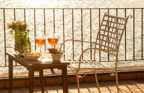 Marone Apartment | The Terrace on the Lake