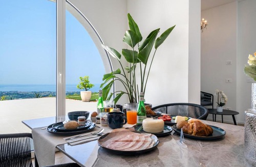 Cavaion Veronese Bed & Breakfast | THE VIEW Camere con colazione - Adults Only