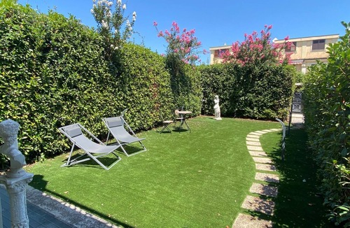 Guidonia Montecelio Villa | Three-story air-conditioned villa with private garden and parking space