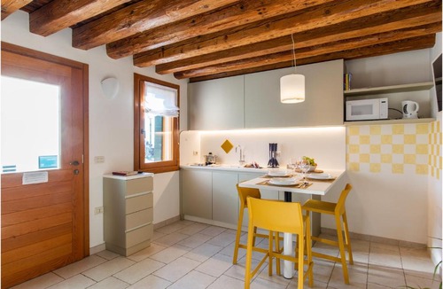Burano House | TIFFANY GOLD