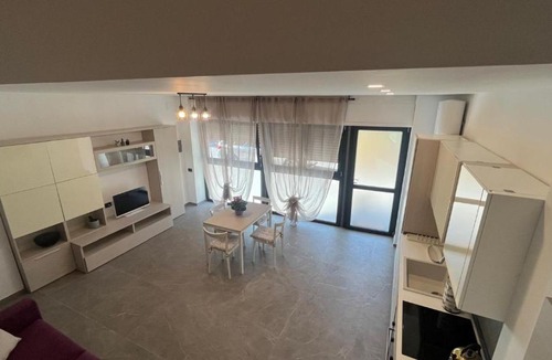 Saronno Apartment | Tolstoi 13