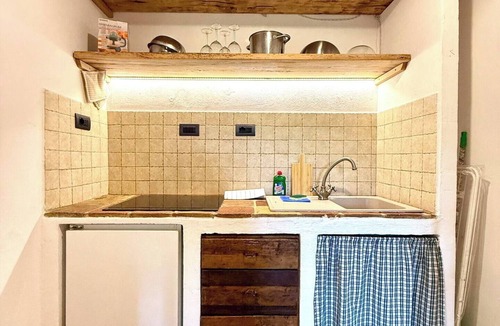 Citta di Castello Apartment | Torre Apartment - Spacious medieval living at Torre della Soara