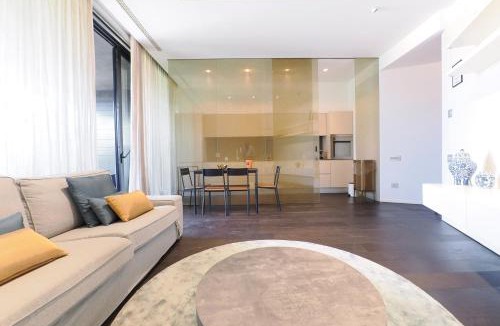 Varesine Apartment | Torre Solea Premium Apartment