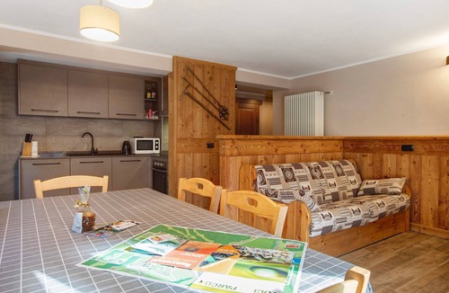 Cogne Apartment | Torre St Orso 4061 Maison Gerard Apartment with Mountain View, Garden and Wi-Fi