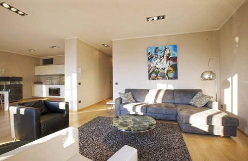Verbania Apartment | Toscanini Apartment by Lago Reisen