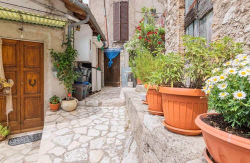 Polino Apartment | Traditional apartment in the heart of Umbria