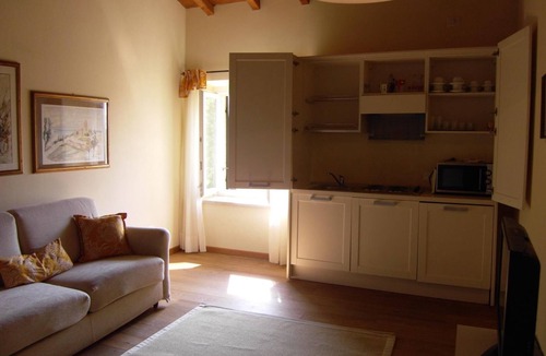 Peschiera del Garda Apartment | TWO BEDROOMS APARTMENT 1ST FLOOR