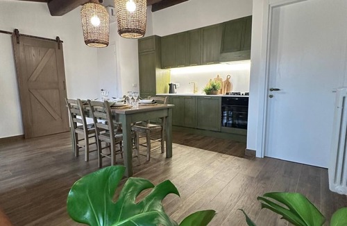 Ponte Buriano Apartment | UNDER THE TUSCAN SUN. Rustic-modern apartments in peaceful Tuscan hamlet