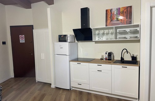 Calderara di Reno Apartment | 🏠 Urban shelter Bologna ✈️ Airport Fair, Unipol Arena 🚗parking private