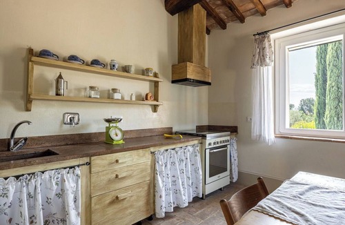 Bovara House | Vacation Home in Castel Ritaldi with 2 bedrooms sleeps 4