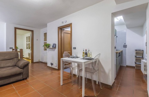 Old Town Apartment | Vacation House| Rua Pioppa| Parking| WiFi| 2 Guests