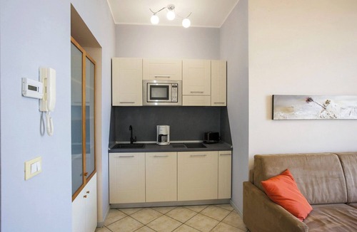 Carciano Apartment | Villa Anna, Borromean Islands, No. 07 by Lago Reisen