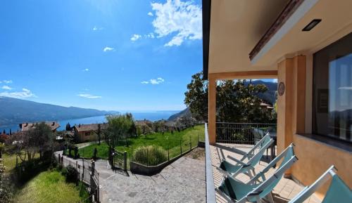 Gardola Apartment | Villa Arianna Lake View Apartments with Pool