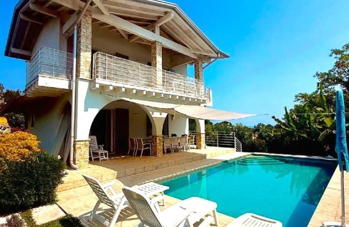Montinelle Villa | Villa Bocciolo, piscina, giardino, vasca idromassaggio