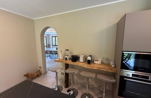 Luino Villa | Villa 'Dei Mumi' on Lake Maggiore – Spacious Comfort for 8 Guests