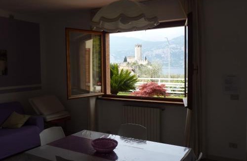 Malcesine Apartment | Villa Fiori