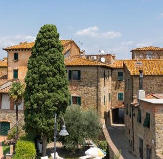 Pergine Valdarno Villa | Villa Fracassini
