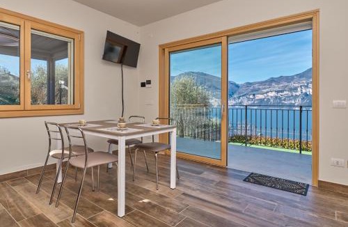 Castelletto Apartment | Villa Gioia - Olivo Apartment by Gardenjoy