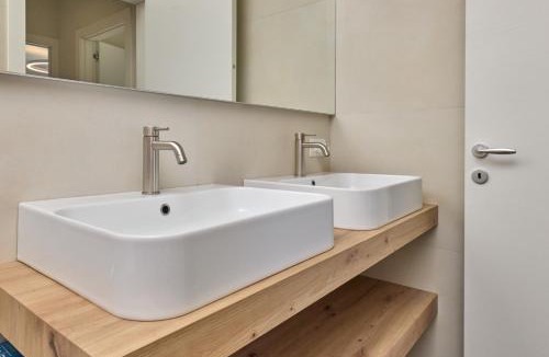 Castelletto Apartment | Villa Gioia - Olivo Apartment by Gardenjoy