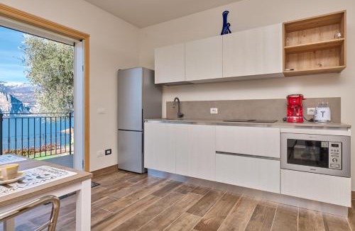 Castelletto Apartment | Villa Gioia - Olivo Apartment by Gardenjoy