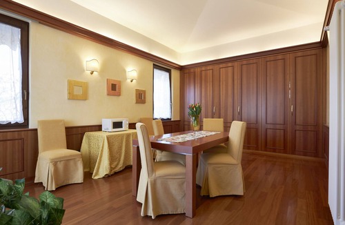 Borgo Trento Apartment | Villa Gloria 1. Apartment near downtown with private parking