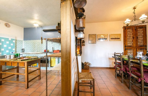 Pisano Villa | Villa I Tre Archi for 6 with Private Garden, Pisano, Italy