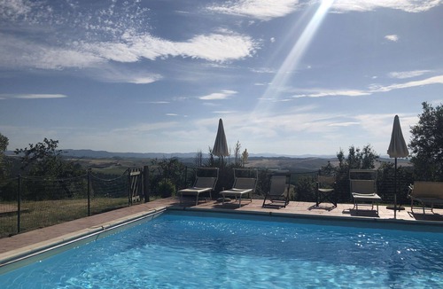 Trequanda Villa | Villa in Trequanda with 5 bedrooms sleeps 10