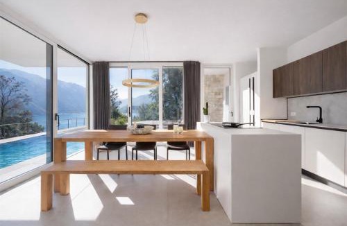 Limone sul Garda Villa | Villa Incanto Luxury with a panoramic pool