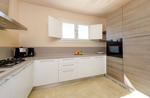 Solarolo Villa | Villa Iris a Manerba del Garda By Bookinggardalake