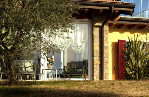 Solarolo Villa | VILLA LA GEMMA SUL LAGO