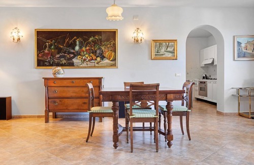 Bolsena Apartment | Villa 'Luxury Apartment Lake View' with Lake View, Private Terrace and Wi-Fi