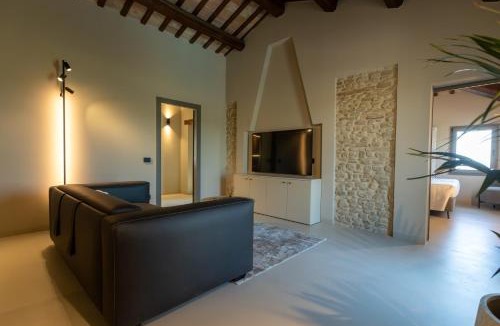 Croce Villa | Villa Maracci
